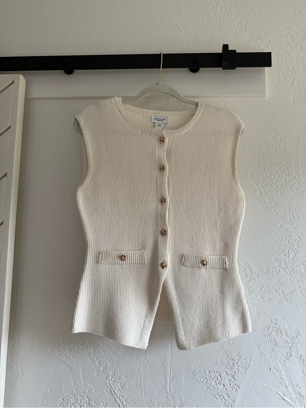 Song of Style Cream Sleeveless Knit Cardigan with Gold Buttons SIZE M
